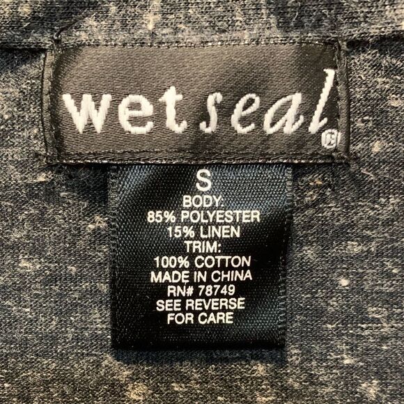 $5 ADD ON ITEM/Collard button up front tie knit skull detail - Picture 14 of 14